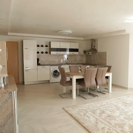 Apartment Luxuriose Ferienwohnung *
